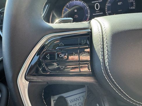 Used 2021 Jeep Grand Cherokee L Overland w/ Luxury Tech Group IV AWD/4WD image 24