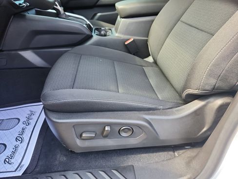 Used 2024 Chevrolet Colorado LT w/ LT Convenience Package II image 14