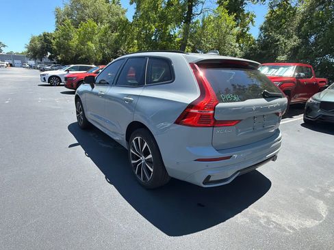 Used 2024 Volvo XC60 B5 Plus AWD/4WD image 12