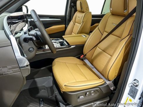 New 2026 Cadillac Escalade Luxury w/ Touring Package image 8