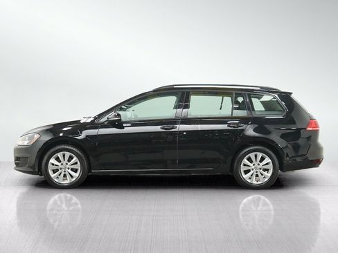 Used 2017 Volkswagen Golf S AWD/4WD image 2