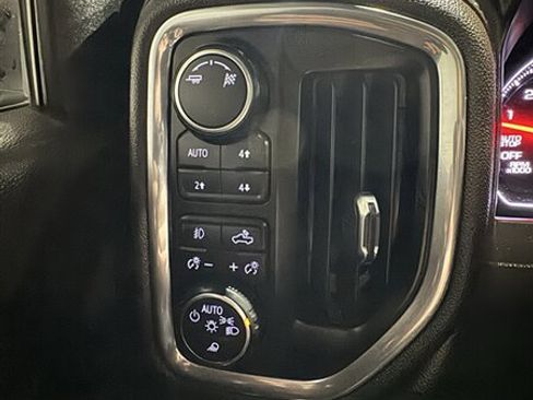 Used 2019 Chevrolet Silverado 1500 LTZ w/ LTZ Premium Package image 21