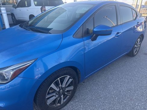 Used 2021 Nissan Versa SV image 7