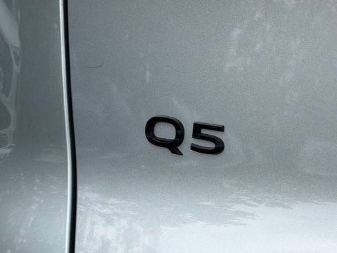 Used 2025 Audi Q5 Premium w/ Convenience Package AWD/4WD image 28