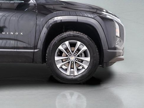 Used 2025 Chevrolet Equinox LT image 7