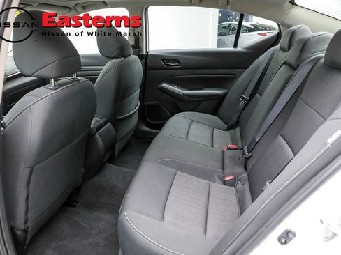 Used 2024 Nissan Altima 2.5 SV w/ SV Premium Package AWD/4WD image 21