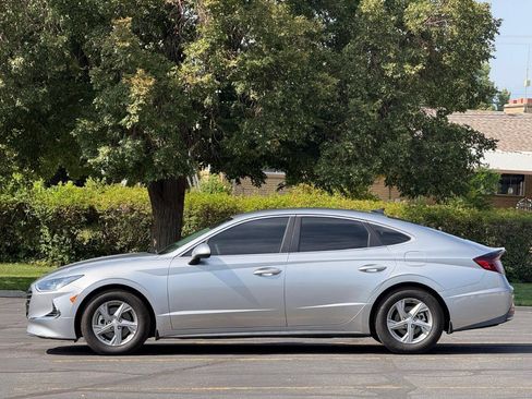 Used 2021 Hyundai Sonata SE w/ Cargo Package FWD image 2