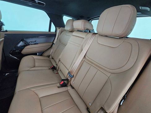New 2026 Land Rover Range Rover Sport SE image 17