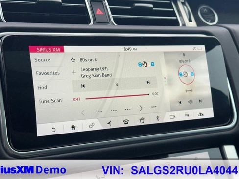 Used 2020 Land Rover Range Rover HSE image 28