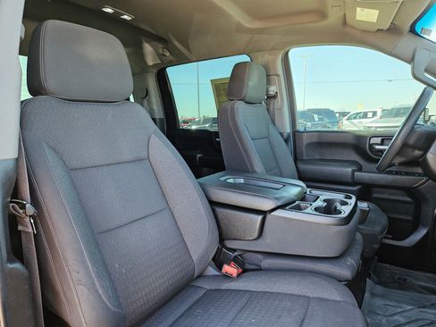 Used 2024 Chevrolet Silverado 2500 Custom w/ Custom Convenience Package image 28