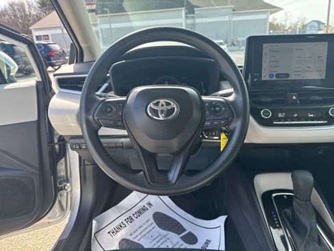 Used 2026 Toyota Corolla LE image 16