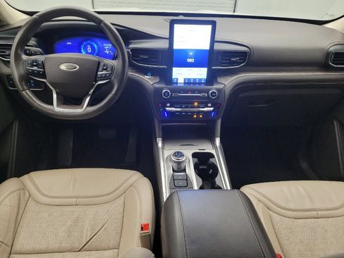 Used 2020 Ford Explorer Platinum w/ Premium Technology Package AWD/4WD image 22