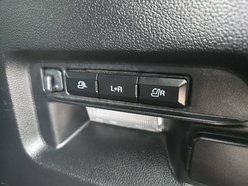 Used 2025 Ford Explorer Platinum w/ LUX Leather Package AWD/4WD image 99