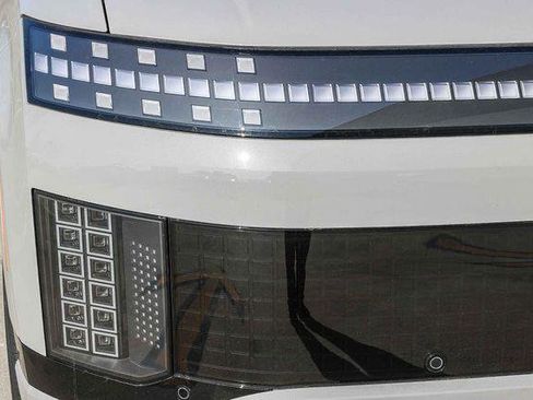 New 2026 Hyundai Ioniq 9 Calligraphy AWD/4WD image 10