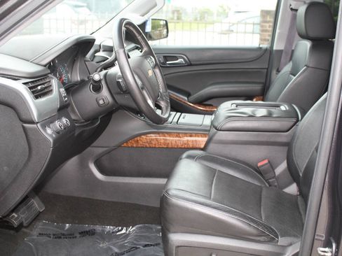 Used 2015 Chevrolet Tahoe LTZ AWD/4WD image 7