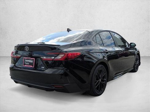 New 2026 Toyota Camry SE FWD image 2