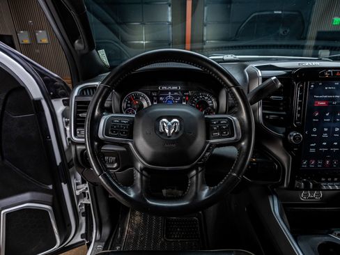 Used 2020 RAM 2500 Laramie w/ Night Edition AWD/4WD image 18