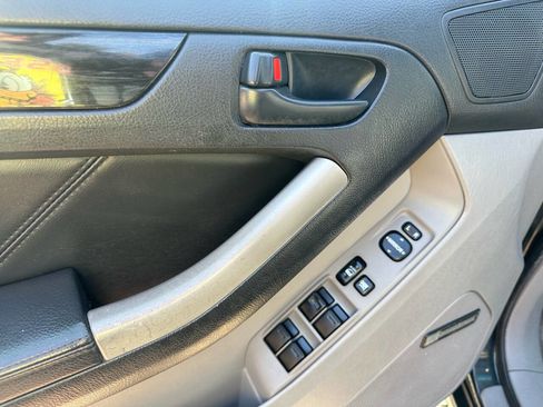 Used 2007 Toyota 4Runner Limited image 16