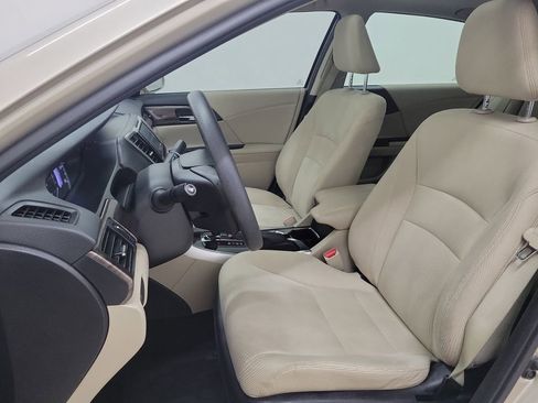 Used 2017 Honda Accord EX image 16