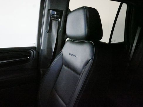 Used 2024 GMC Yukon Denali w/ Max Trailering Package image 40