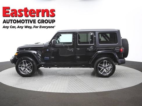 Used 2024 Jeep Wrangler Unlimited AWD/4WD image 60