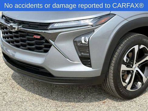 Certified 2024 Chevrolet Trax RS w/ Driver Confidence Package FWD image 10