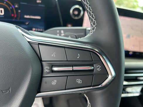 New 2026 Chevrolet Traverse LT w/ Midnight/Sport Edition FWD image 19