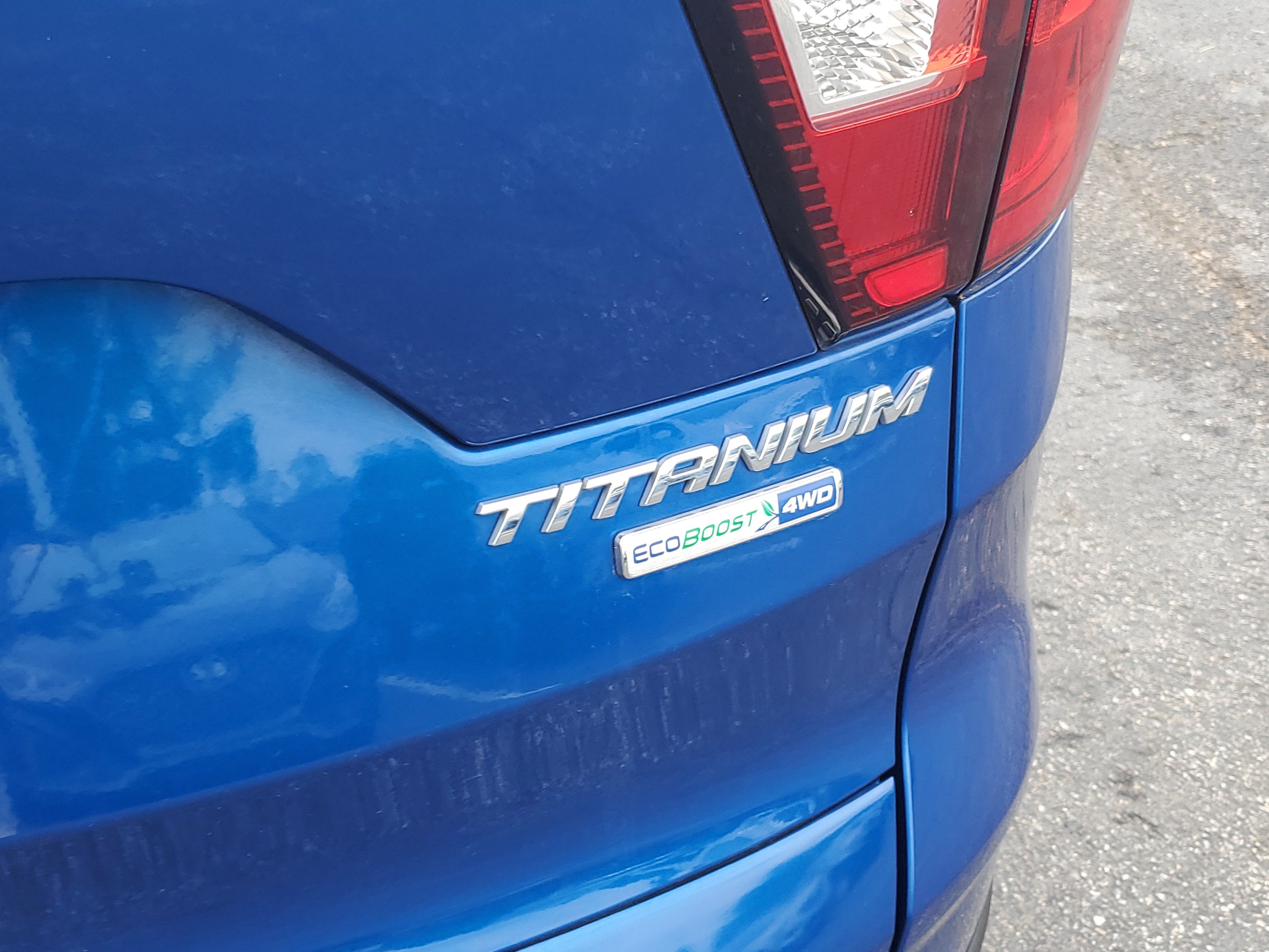 Used 2019 Ford Escape Titanium AWD/4WD image 8