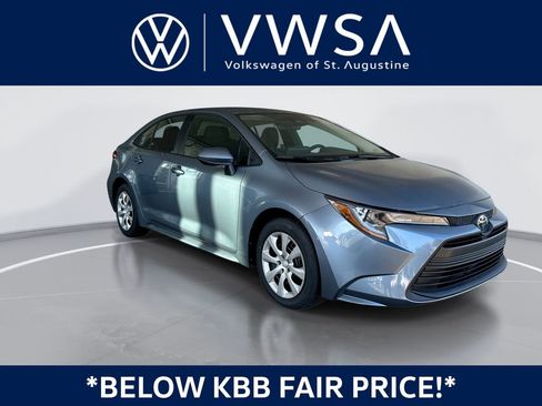 Used 2024 Toyota Corolla LE image 1