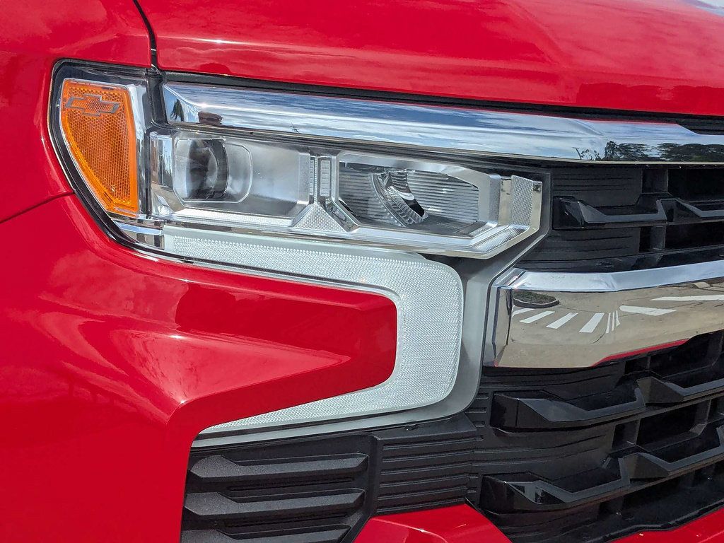 Used 2024 Chevrolet Silverado 1500 LT AWD/4WD image 9