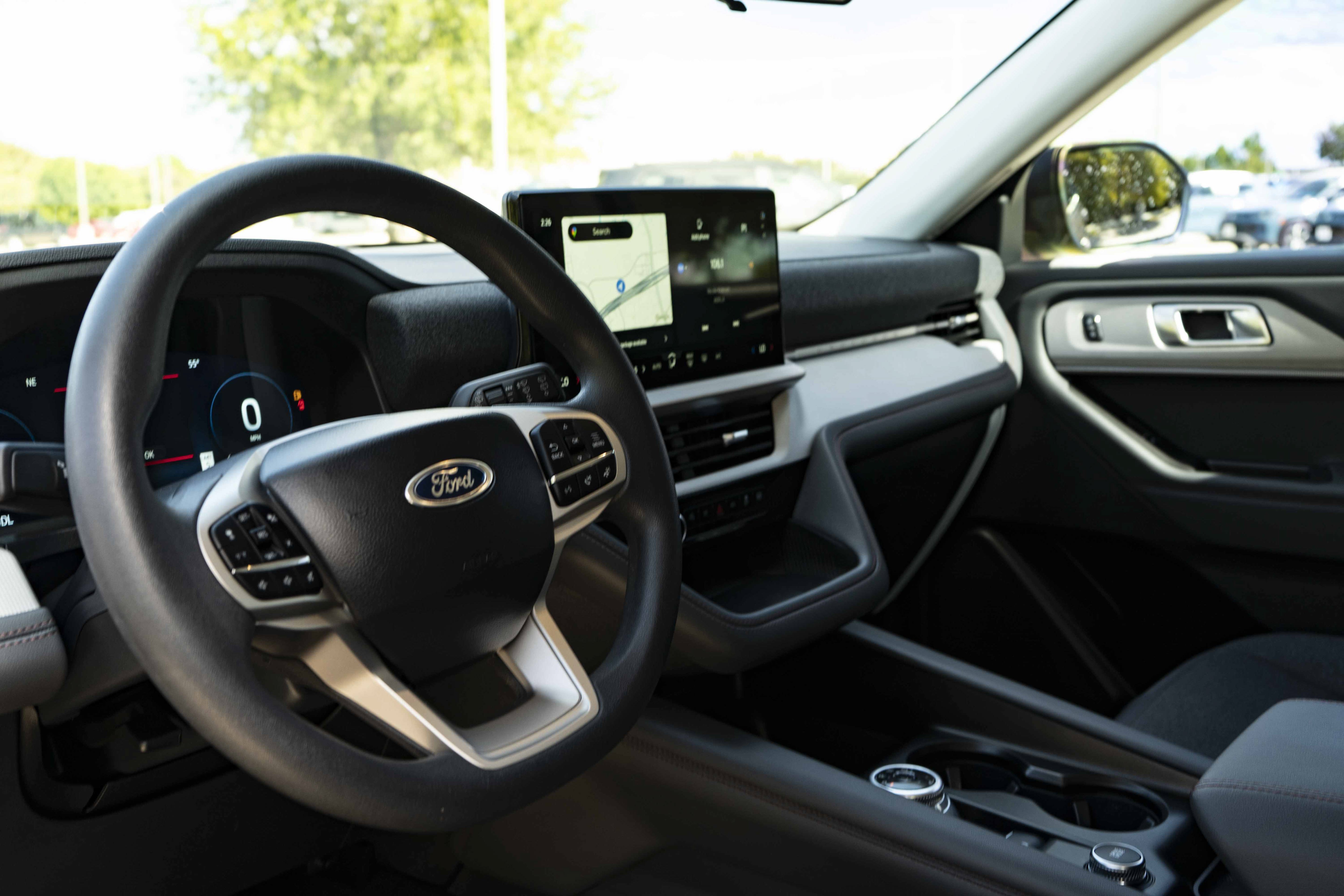Used 2026 Ford Explorer Active RWD image 15