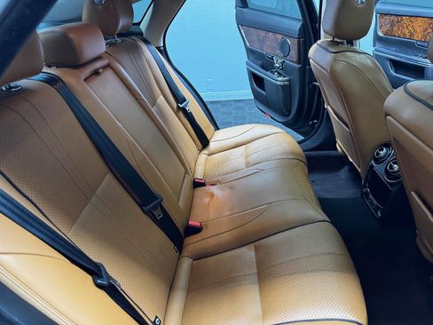 Used 2016 Jaguar XJ R-Sport image 48