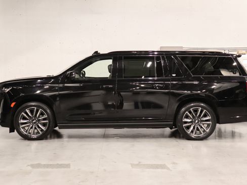 Certified 2023 Cadillac Escalade ESV Sport w/ Touring Package AWD/4WD image 2