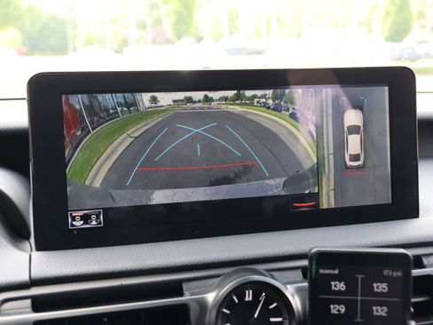 Used 2024 Lexus IS 500 RWD image 29