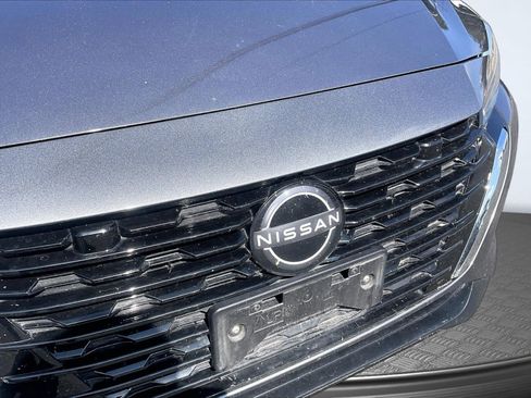 Used 2024 Nissan Sentra S FWD image 28
