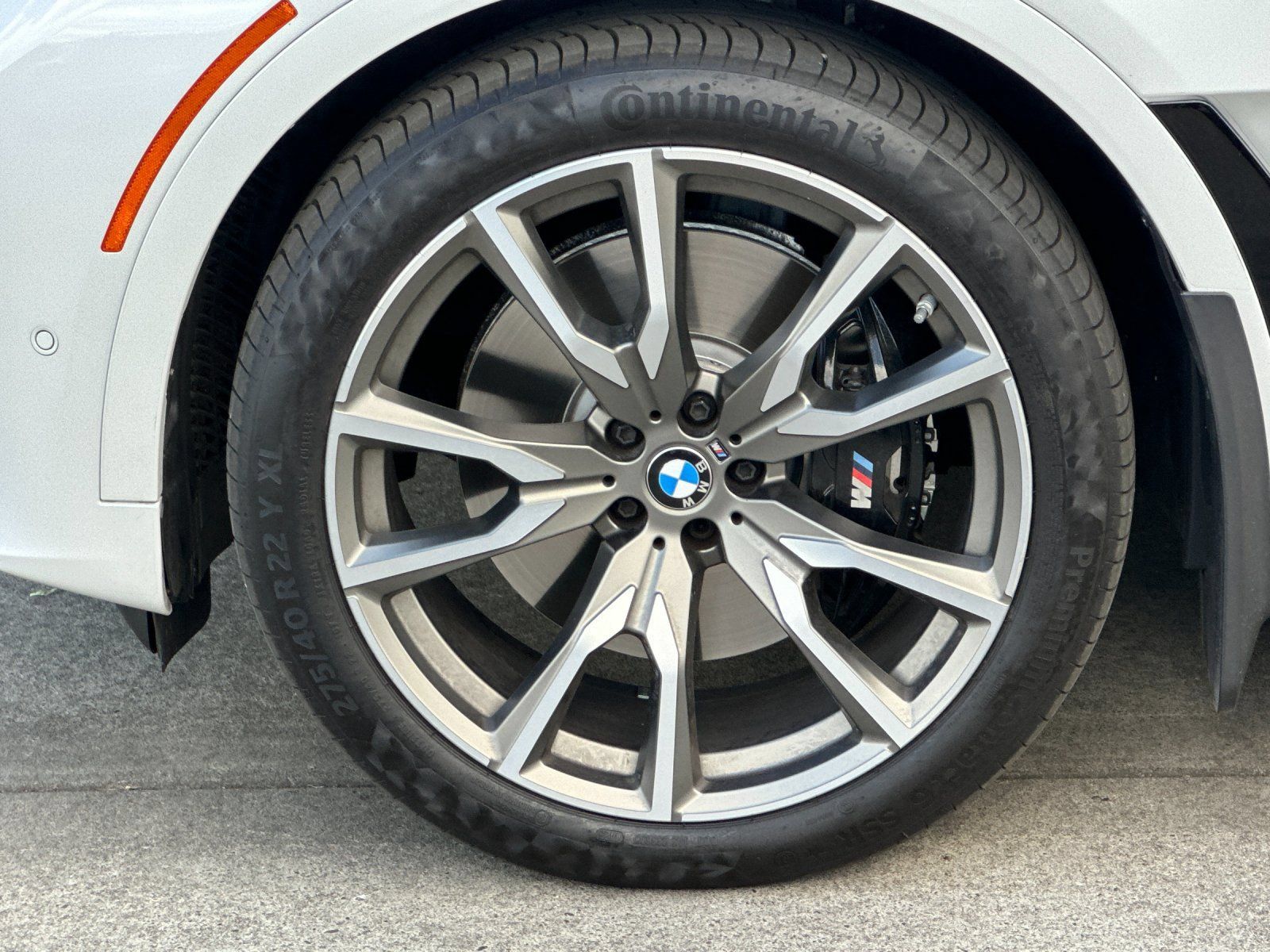 Used 2022 BMW X7 M50i AWD/4WD image 24