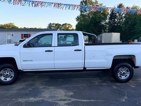 Used 2017 Chevrolet Silverado 2500 W/T w/ Snow Plow Prep Package AWD/4WD image 9