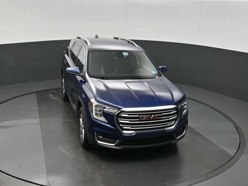 Used 2022 GMC Terrain SLT w/ Tech Package image 11