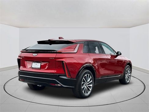 New 2025 Cadillac Lyriq Sport image 11