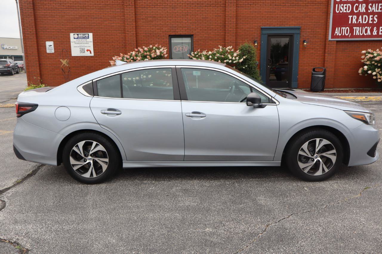 Used 2022 Subaru Legacy AWD/4WD image 2