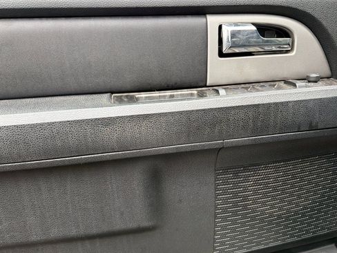 Used 2016 Ford Expedition EL Limited image 12