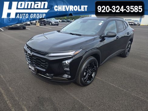 Used 2025 Chevrolet Trax ACTIV w/ Sunroof Package FWD image 1