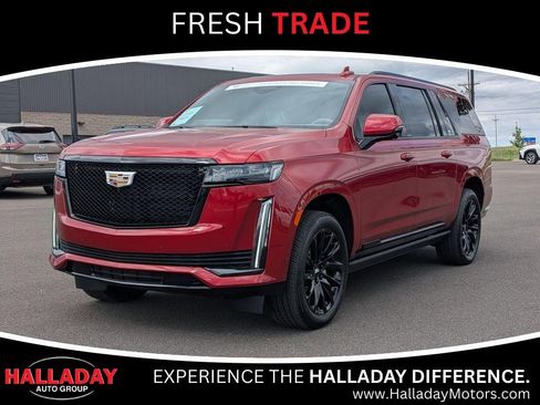 Used 2024 Cadillac Escalade ESV Sport Platinum w/ LPO, ONYX Package AWD/4WD image 1