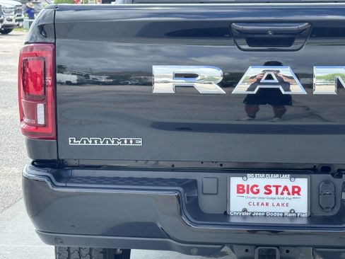 Used 2025 RAM 2500 Laramie image 11