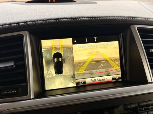 Used 2014 Mercedes-Benz GL 550 4MATIC image 39