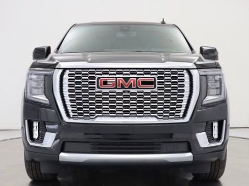 Used 2021 GMC Yukon Denali AWD/4WD image 8