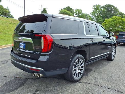 Used 2023 GMC Yukon XL Denali w/ Max Trailering Package AWD/4WD image 3