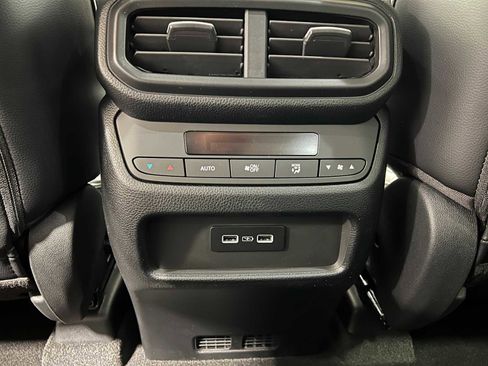 New 2025 Honda Pilot EX-L image 29