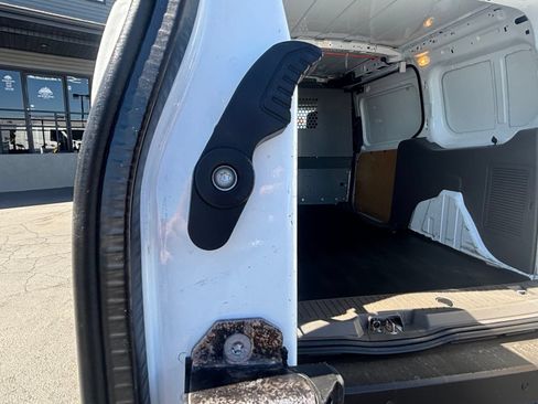 Used 2021 Ford Transit Connect XL FWD image 6