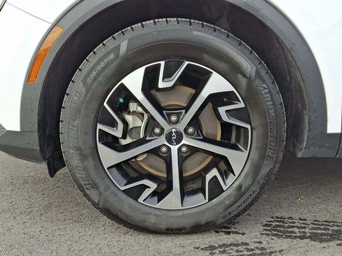 Used 2023 Kia Sportage EX image 18